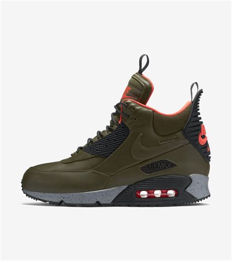 Nike Air Max 90 Sneakerboot 'Dark Green & Bright Crimson'. Nike SNKRS US