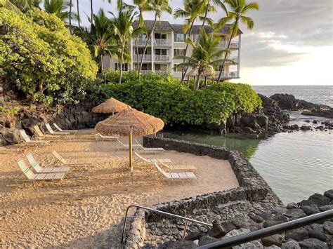 Best Places to Stay in Kona: Royal Kona Resort Review (2023)