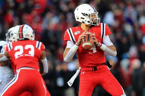 Bicentennial Blowout: Cincinnati Says Good Bye to UConn Football Forever - Down The Drive