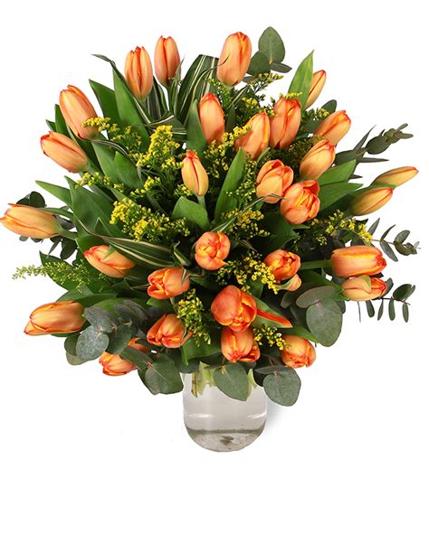 Orange tulip flower bouquet | Magnolia.ro