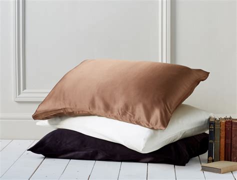 The Feel of Silk Pillowcases