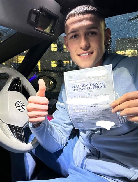 Phil Foden has passed his driving test 🚙 : r/MCFC