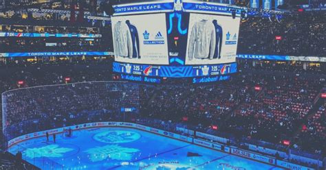 Toronto: Toronto Maple Leafs NHL Game at Scotiabank Arena | GetYourGuide