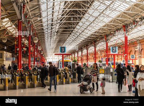 London Marylebone Station interior Stock Photo - Alamy