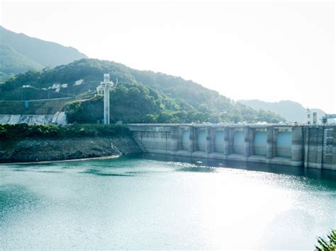 Chungju Dam Stock Photo - Download Image Now - Beauty In Nature, Dam ...