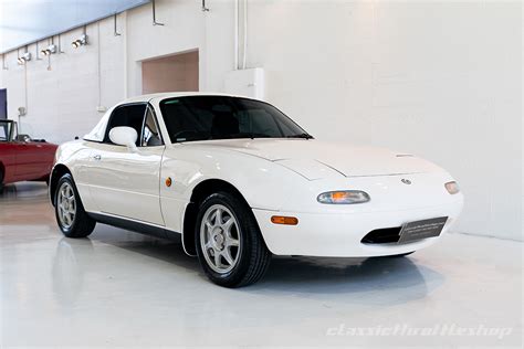 1995 Mazda MX-5 NA Series - Classic Throttle Shop