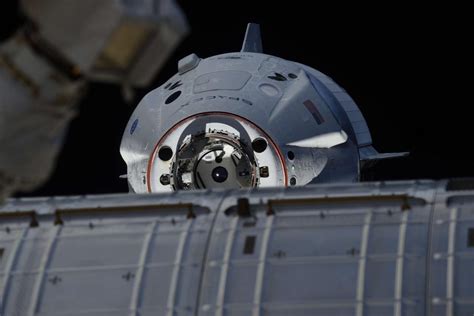 Crew Dragon successfully conducts debut docking with the ISS - NASASpaceFlight.com