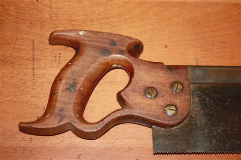 Disston No. 9 backsaw with the ogee front and the Reagan patent handle | Woodworking, Antique ...
