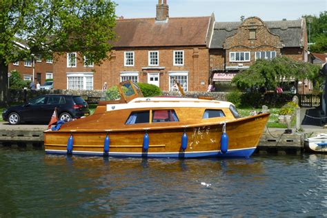 Traditional timber Norfolk Broads motor cruiser "White Heather ...