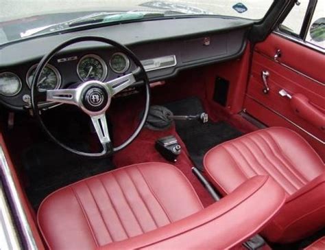 Sophisticated Colors: 1965 Alfa Romeo Giulia GTC | Bring a Trailer