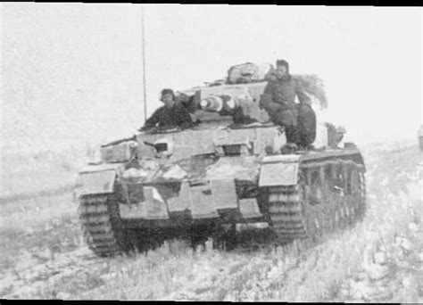 A Panzer IV with improvised winter camoflauge by using newspapers. : r/TankPorn