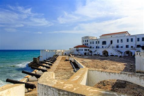 Cape Coast Castle | History, Dungeons, & Facts | Britannica