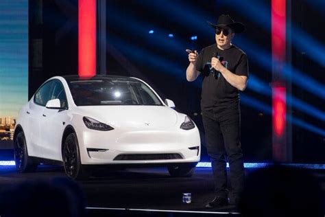 Tesla Offers a New ‘Master Plan’ but Few Big Revelations - The New York Times