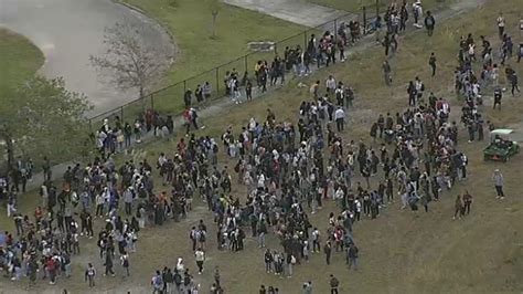 Everglades High School in Miramar Evacuated Over Bomb Threat – NBC 6 South Florida