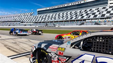 Kimerülés Lidérc Berri visit daytona speedway utódok fülhallgató egyenlőség