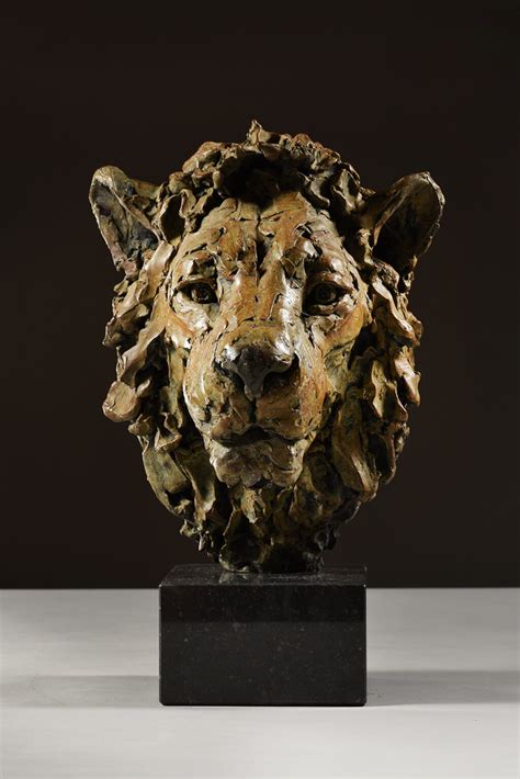 Hamish Mackie's bronze sculpture of Lion Head