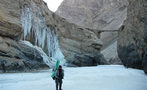 Chadar Trek | Walk on the Frozen River in Ladakh | Winter Trekking