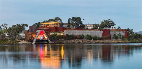 10 Best Things to Do in Tasmania (from a Local!)