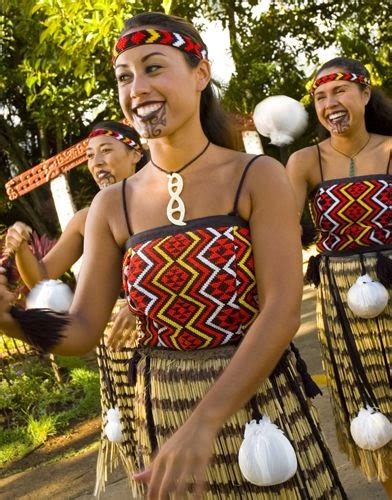 New Zealand Maori Traditional Dress