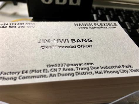 Foil Debossed Business Cards Printing in Saigon - Helixgram