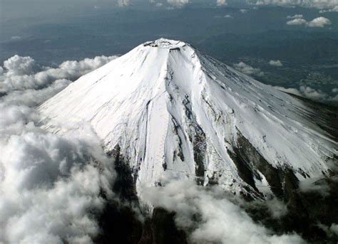 July 31, 781: Mount Fuji