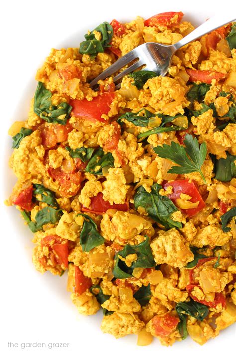 The Garden Grazer: Tofu Scramble with Spinach and Tomato