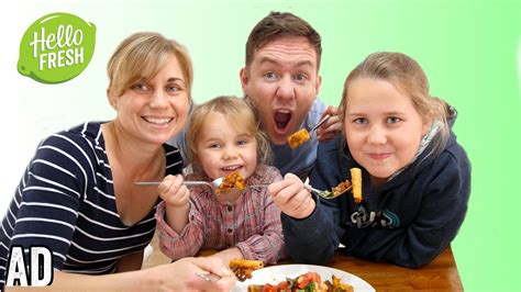 EASY FAMILY RECIPES ft HELLOFRESH #ad - YouTube