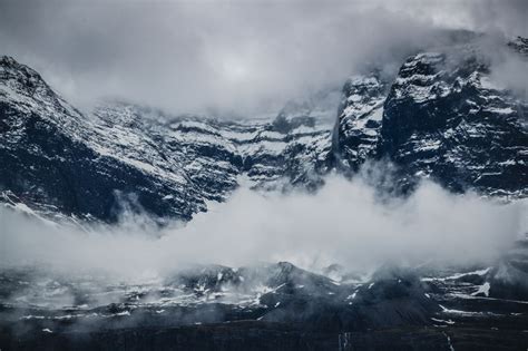 Greenland Hiking Trails | Escapewithpro.com