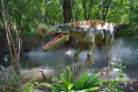 Dinosaurs Storm the Pittsburgh Zoo | Pittsburgh Magazine