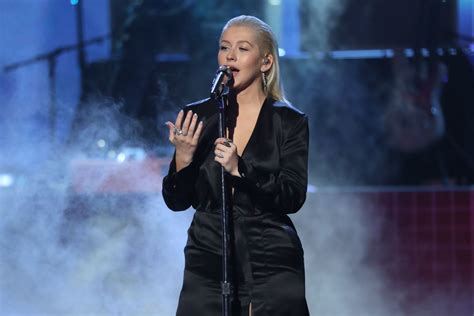 Christina Aguilera Returns to "Mulan" Roots with New Song ...