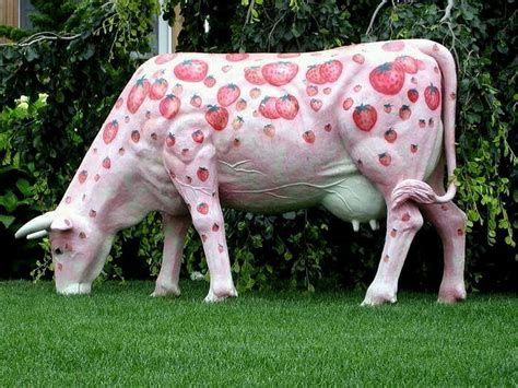 Share 73+ kawaii strawberry cow wallpaper latest - in.cdgdbentre