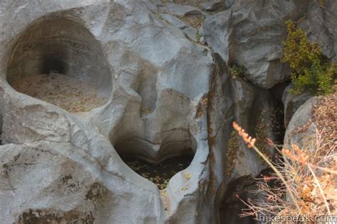 Heart Rock Trail | San Bernardino Mountains | Hikespeak.com