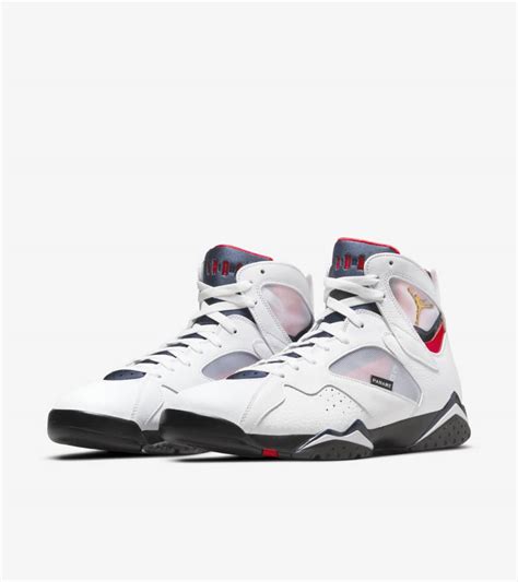 วันเปิดตัว Air Jordan 7 “Paris Saint-Germain”. Nike SNKRS