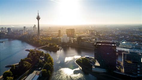 Dusseldorf Skyline Wallpaper 95608 - Baltana