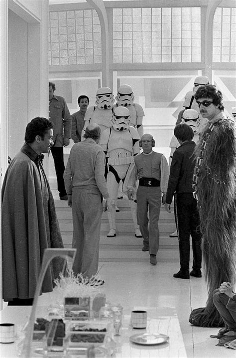 BEHIND THE SCENES - Billy Dee Williams, Harrison Ford and Peter Mayhew ...