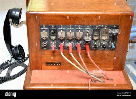 Old fashioned telephone switchboard hi-res stock photography and images ...