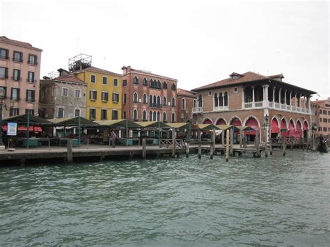 James Bond Locations: The Rialto Market - Venice