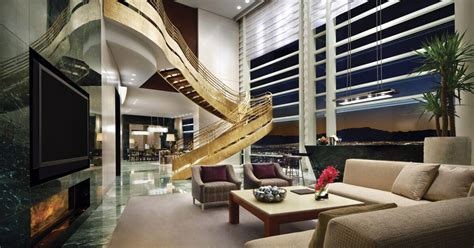 Live like royalty with these amenities in Las Vegas luxury suites - Los ...