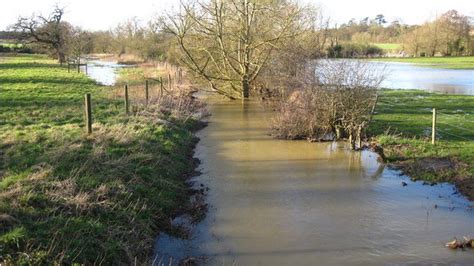 Suffolk County Council agree £20m boost to fix roads - BBC News