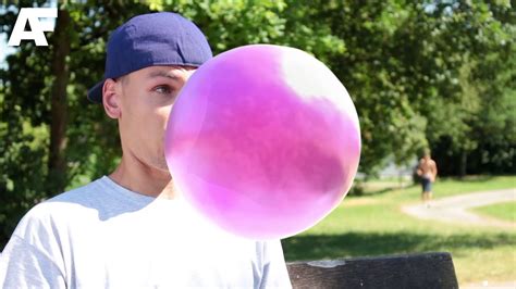 World Record For Largest Bubble Gum Bubble