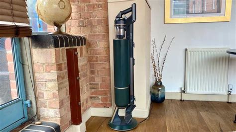 Samsung Bespoke Jet Review: A Vacuum You Don't Need To Hide - Tech Advisor