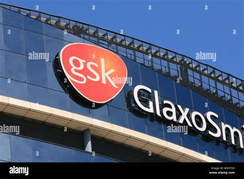 Gsk headquarters hi-res stock photography and images - Alamy