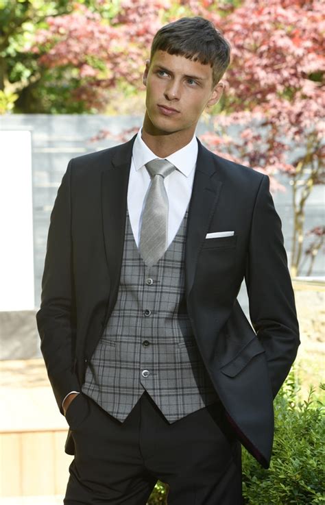 Slim Fit Suits | Ultimate Formal Hire