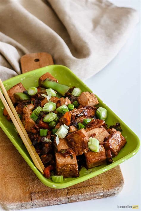 Easy Tofu Stir Fry (Keto/Vegetarian) - Keto Diet Yum