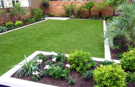 medium sized backyard landscape ideas with grass and bamboo | ... Ideas ...