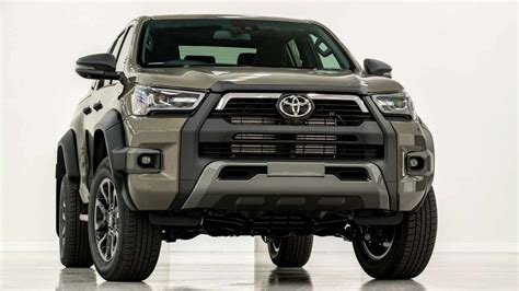 Đại lý nhận cọc Toyota Hilux 2023 tại Việt Nam, giá từ 740 triệu đồng