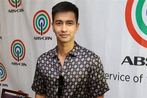 IN PHOTOS: 13 Kapamilya stars renew contract with ABS-CBN | ABS-CBN News