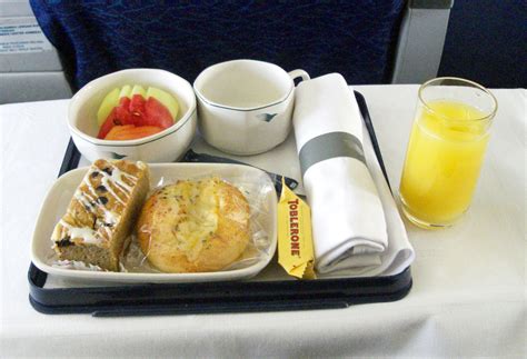 File:Garuda Indonesia Meal Business Class.JPG - Wikipedia, the free encyclopedia