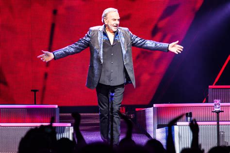 Neil Diamond Opens Australian Tour With All-Hit Show In Melbourne - Noise11.com