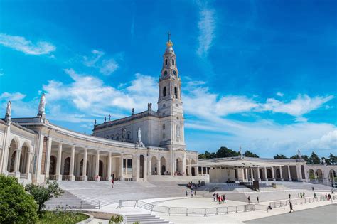 Fatima Basilica 12 – Canterbury Pilgrimages